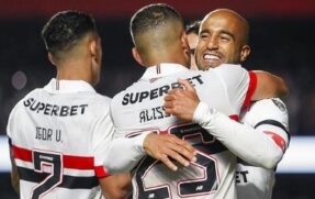 Com o resultado, a equipe de Luis Zubeldía encerra a fase com 13 pontos, à frente dos comandados de Wálter Ribonetto pelo saldo de gols