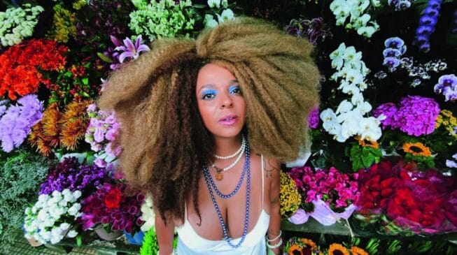 A cantora Anelis Assumpção se apresentará no Festival Musiques D'Afrique