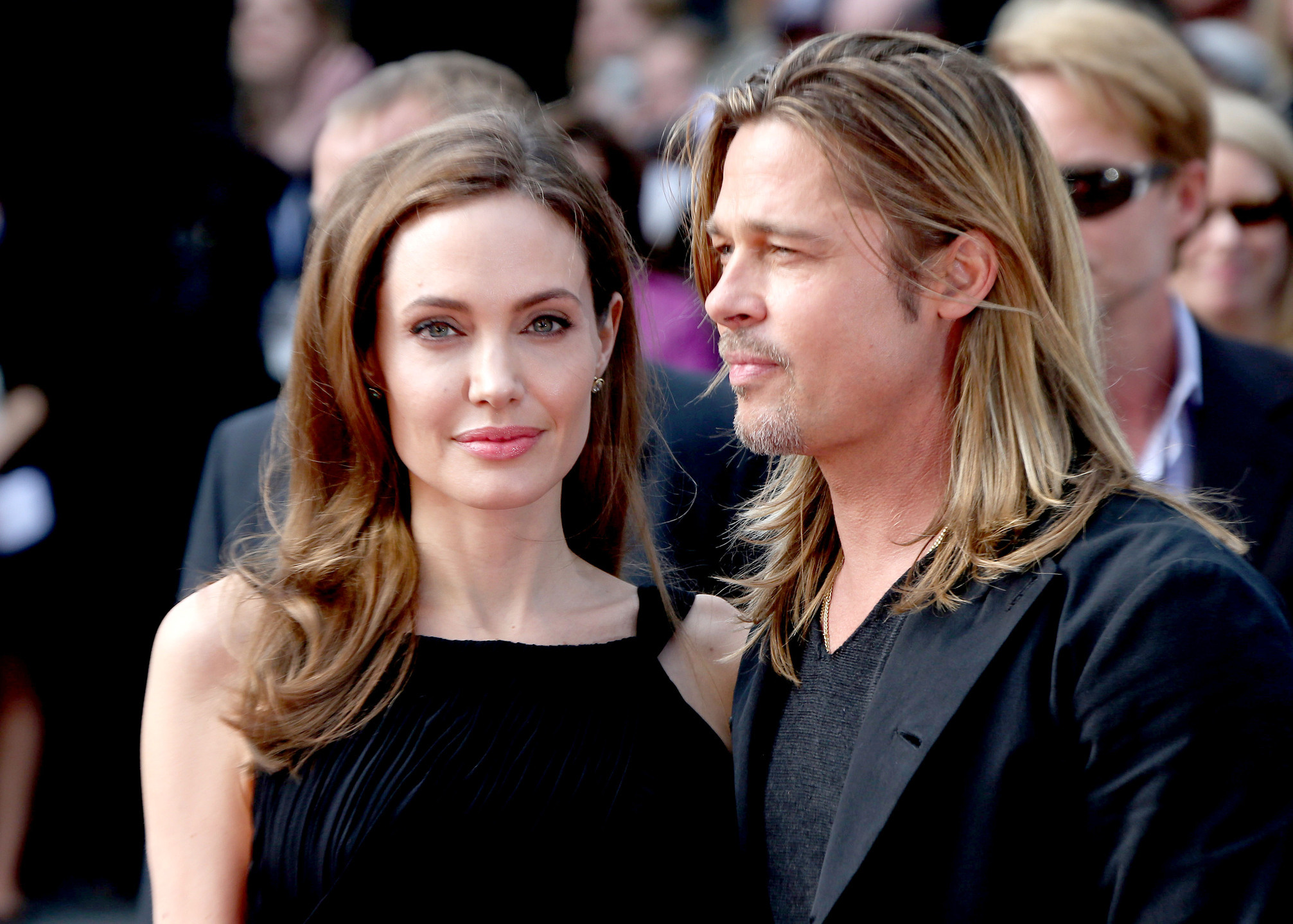Em novembro de 2018, as autoridades dos Estados Unidos determinaram um acordo no qual Angelina Jolie tem guarda primária de seus filhos