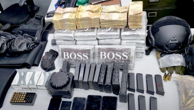 Polícia Militar apreende armas e drogas