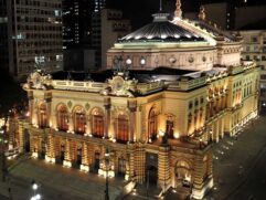 Quem permanecer em São Paulo no feriado terá muito o que fazer