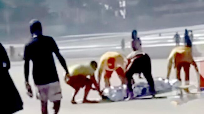 Cadáver era de um homem, de 45 anos, e foi encontrado por surfistas da região