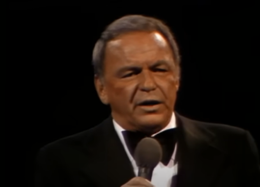 O cantor Frank Sinatra