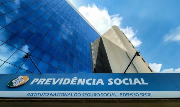 Primeira etapa de pagamento, para quem recebe até um salário mínimo, começou em 24 de fevereiro