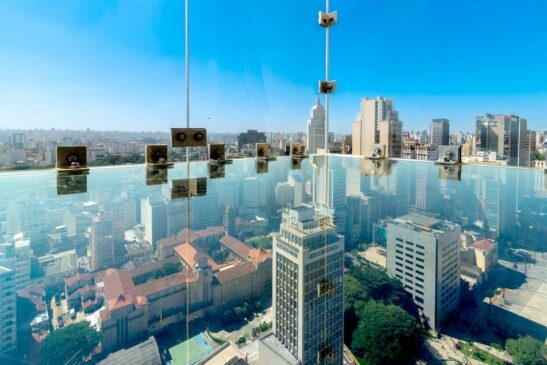 Sampa Sky: elevador de prédio com 51 andares prende visitantes por quase uma hora
