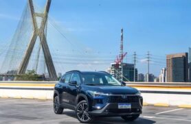 Os híbridos flex da Toyota têm consumo 30% menor