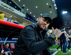 Instituto Neymar vai promover um leilão beneficente, no Clube Monte Líbano, em São Paulo