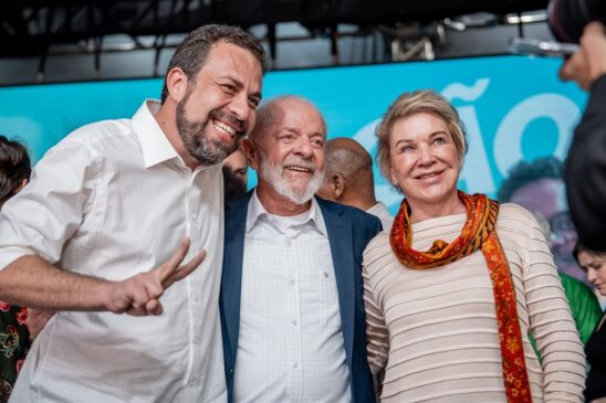 Boulos, Lula e Marta durante evento na zona leste de São Paulo