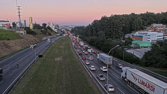 Mário Covas tem quase 1hr e 30 minutos de congestionamento