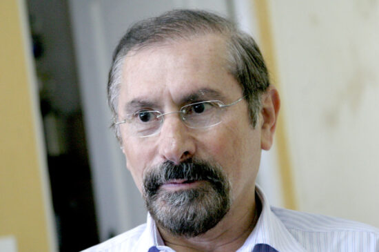 O ex-prefeito estava internado para tratar de um câncer no pâncreas