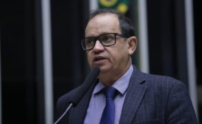 Eli Borges, autor do pedido de urgência