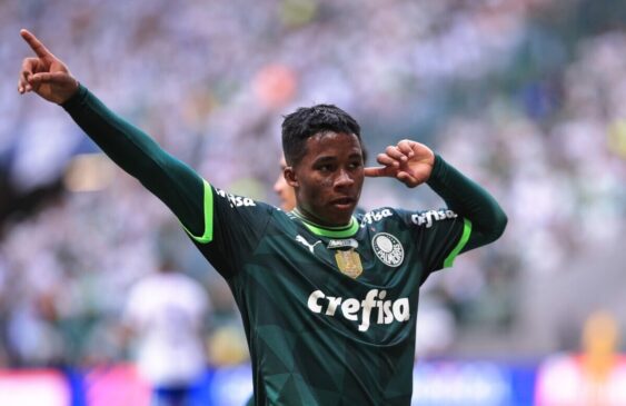 Endrick deixa o Palmeiras rumo ao Real Madrid