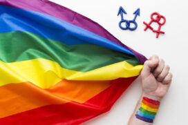 Data visa ajudar no combate contra a homofobia, além de contribuir na inclusão e maior respeito com a diversidade da sociedade.