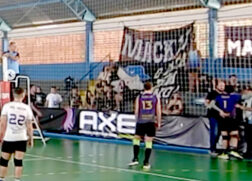 Atleta da USP vítima de homofobia durante partida de vôlei em Jogos Universitários