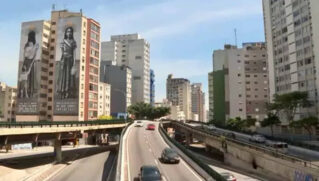 O Minhocão ganhou uma faixa exclusiva para motos