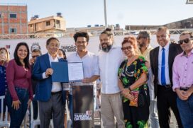 Aprígio homenageia ex-prefeito Dr. Evilásio Farias com nomeação do futuro Parque Central no Jd. Maria Helena, que será construído com recurso do Governo Federal