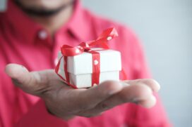 A Gazeta separou algumas dicas do que fazer ou comprar com até R$ 100 para o seu amor