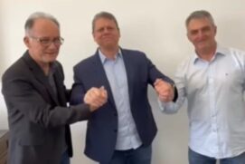 Tarcísio diz que um evento de apresentação da candidatura de Renato Bolsonaro será feito