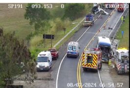 Rodovia teve as duas faixas bloqueadas para atendimento