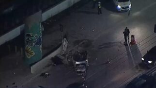 Carro capotou e ficou completamente destruído na manhã desta sexta (26)