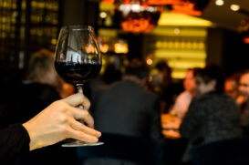 Muitos bares e restaurantes costumam presentear o aniversariante com algum item gratuito