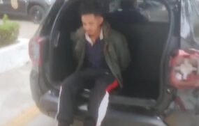 Homem preso dentro de porta-malas de viatura da Polícia Militar