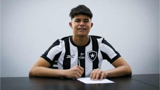 Bruninho também revelou que Bruno o procura há mais de três anos por meio de mensagens nas redes sociais