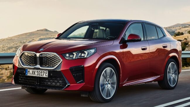 BMW iX2 xDrive30