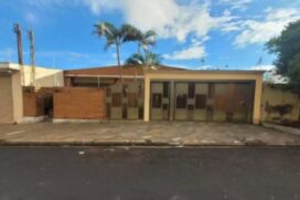 Destaque para casa à venda por R$ 330mil em Ribeirão Preto, interior de São Paulo. 
