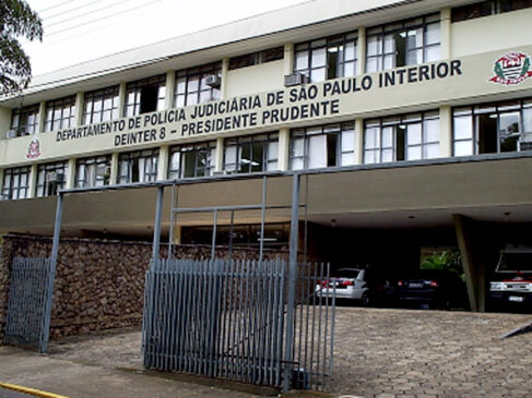 O homem disse a polícia que foi um acidente, mas foi preso em flagrante