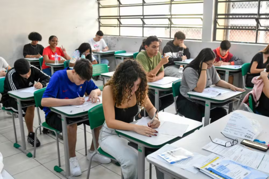 As 170 mil matrículas previstas para o próximo ano letivo contemplam os estudantes que estarão na 2ª e 3ª série do Ensino Médio