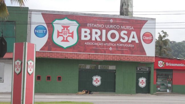 Estádio da Portuguesa Santista, o Ulrico Mursa; clube não atua desde a derrota no jogo de acesso da A2 do Paulista