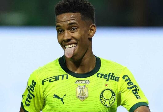 Estevão foi o craque da vitória palmeirense