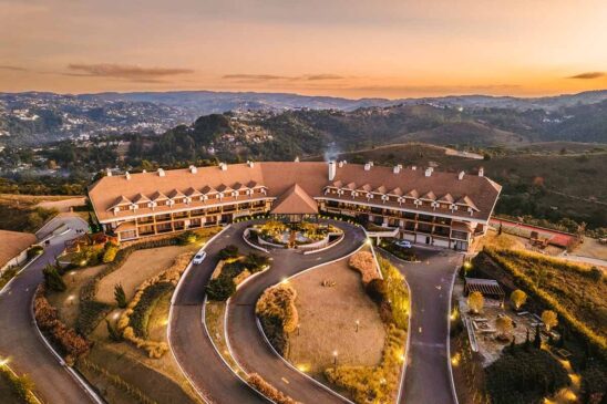 Inverno pode ser a oportunidade perfeita para desfrutar de hospedagens charmosas e aconchegantes. Na foto, o hotel Bendito Cacao em Campos do Jordão
