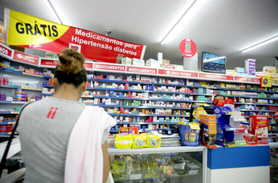 Objetivo do reajuste anual previsto na legislação é o de proteger os consumidores de aumentos abusivos de medicamentos