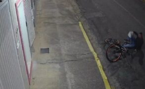 Ladrão caiu da bicicleta ao tentar fugir
