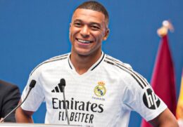 Mbappé atingiu a segunda maior apresentação da história do futebol