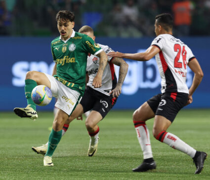 Na noite deste sábado (27/7), o Vitória venceu o Palmeiras por 2 a 0 no Allianz Parque