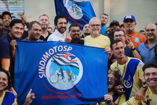 O prefeito Ricardo entregou nesta sexta-feira (5/7) 15,6 km de Faixa Azul na Zona Leste