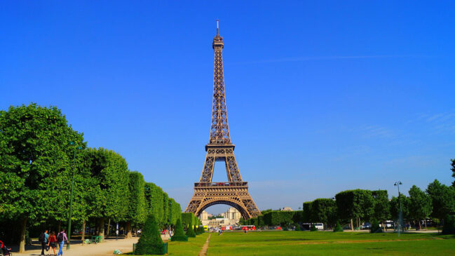 Em 2023, Paris recebeu 15,5 milhões de turistas