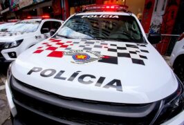 Professor acusado de pedofilia beija, manda nudes e marca encontro com aluna de 13 anos em SP