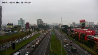 Motoristas encontram lentidão na subida à Capital