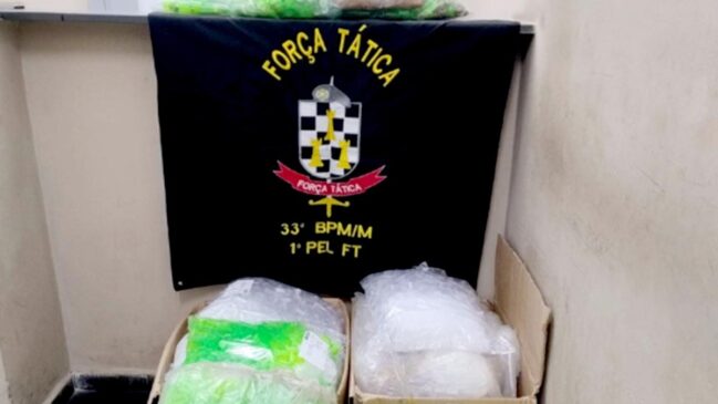 Polícia prende três suspeitos de tráfico de drogas em Cotia, na Grande São Paulo