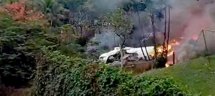Avião de passageiros cai em Vinhedo
