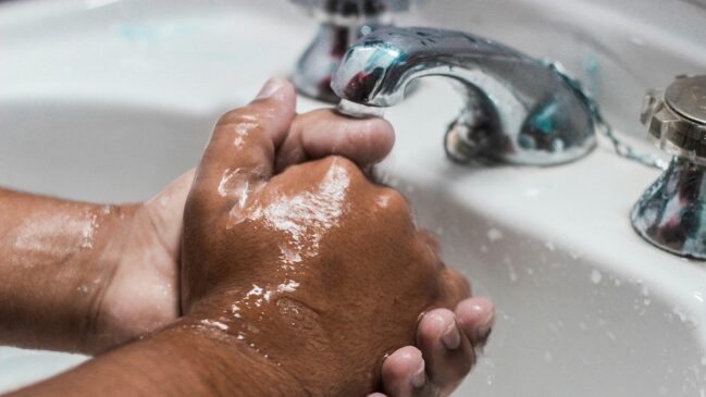 Uso consciente de água tenta sensibilizar público