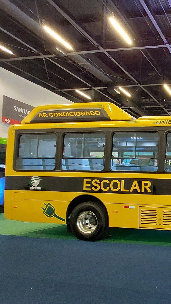 Ônibus Eletra Escolar Elétrico Piso Alto Foto: Divulgação