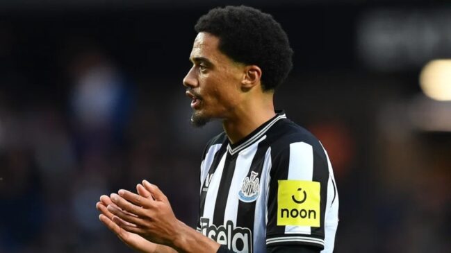 Jamal Lewis, atleta do Newcastle, da Inglaterra
