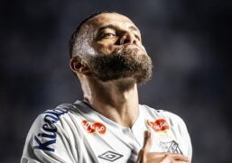 Gol do Peixe foi feito por Diógenes, enquanto o Sport por Thiago Couto