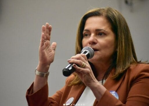 A professora Lúcia França