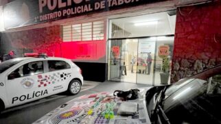 Polícia Militar apreende adolescente e confisca máquinas de jogo de azar em Taboão da Serra